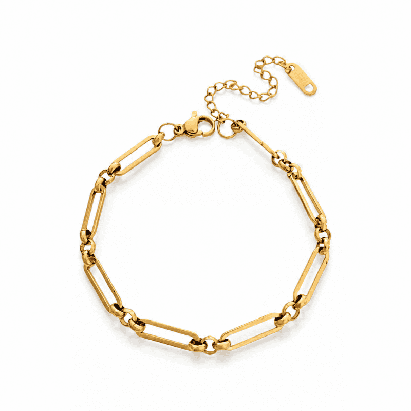 Les Paulinas, bracelet Paulina Singulière doré en acier inoxydable Bracelet Paulina Singulière doré en acier inoxydable avec maillons allongés au design moderne, bijou personnalisable Les Paulinas