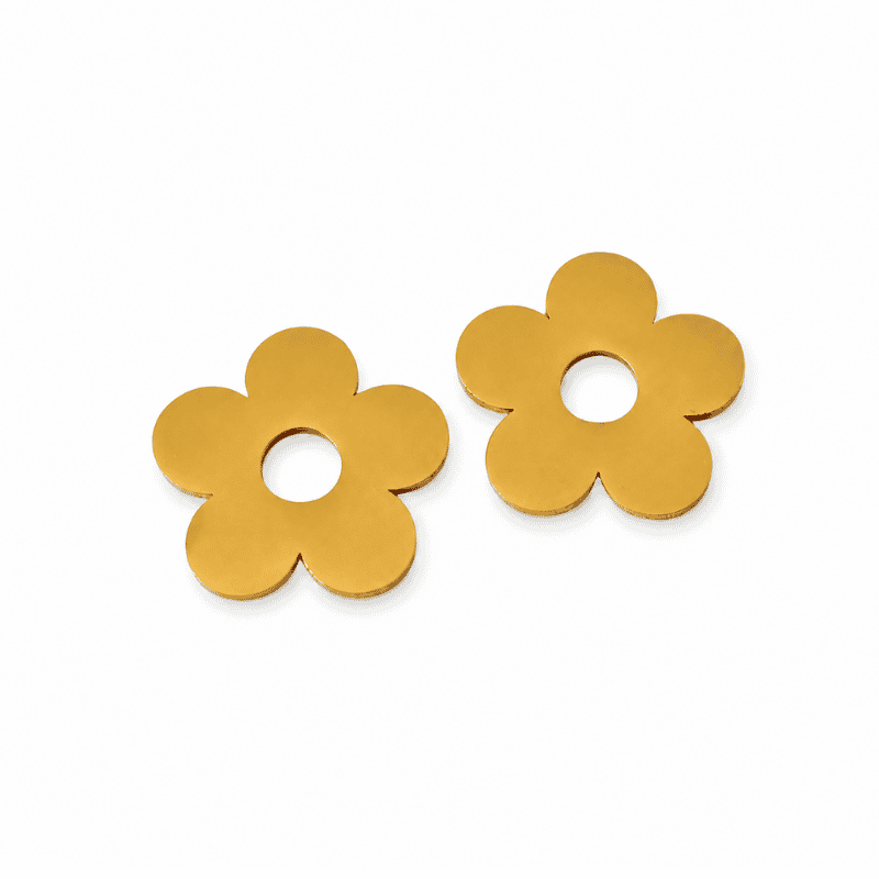 Les Paulinas, charm fleur doré pour créoles en acier inoxydable Charm fleur doré à cinq pétales en acier inoxydable pour personnaliser les créoles Les Paulinas