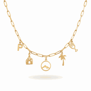 Collier béarnais doré à charms en acier inoxydable avec lettre P, château, Pic du Midi d’Ossau, palmier et verre de vin, sur chaîne Paulina Originale Les Paulinas