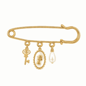 Broche à charms dorée en acier inoxydable avec clé, camée blanc et perle goutte blanche, pour bijou personnalisable Les Paulinas